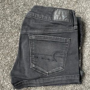 American Eagle super super stretch shorts. Size 4